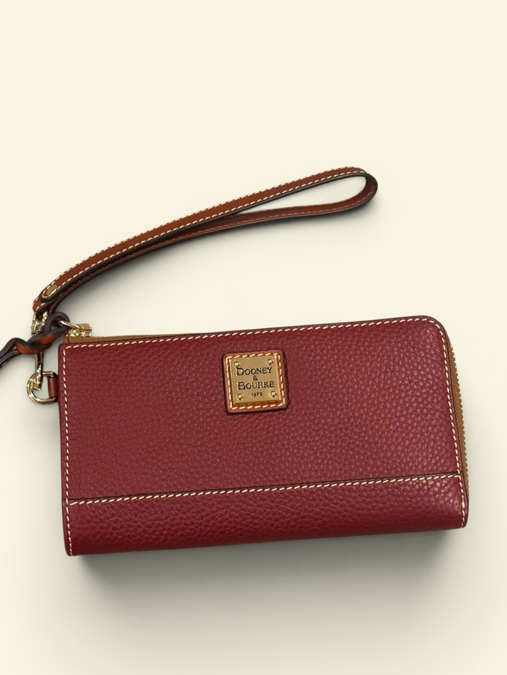 Dooney & Bourke Pebbled Grain Folded Zip Wallet - Wine NWT $198 Retail